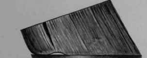 Sand Crack, showing method of paring the crust.