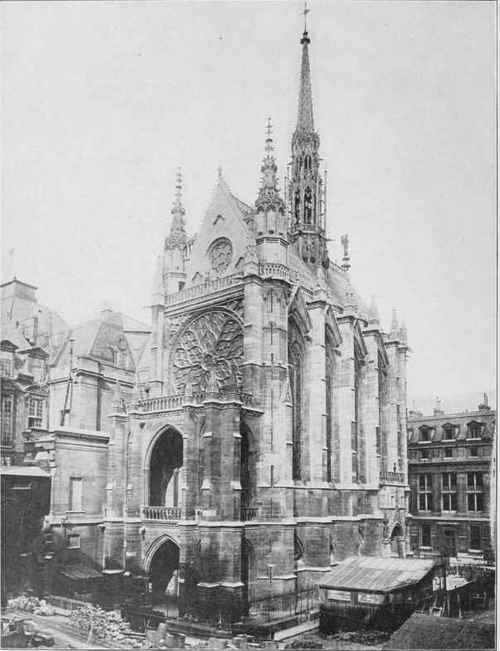 LA SAINTE CHAPELLE, PARIS, FRANCE