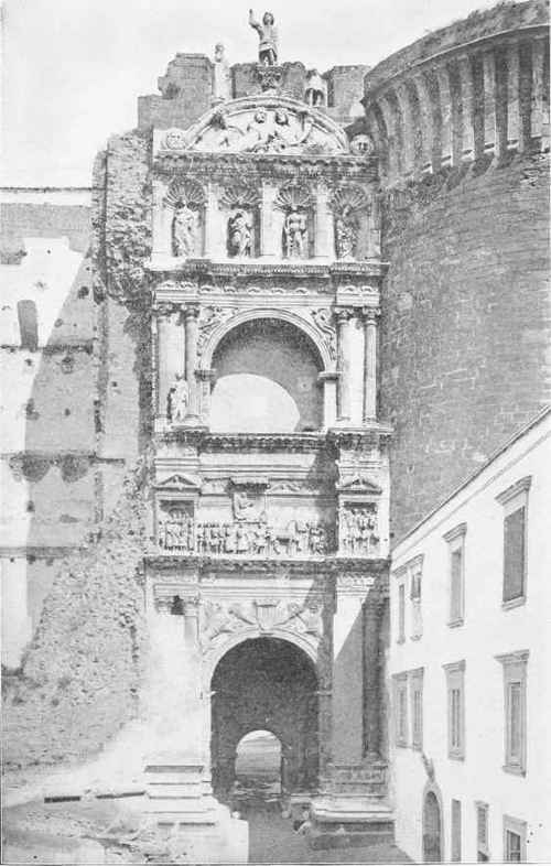 TRIUMPHAL ARCH IN NAPLES, ITALY