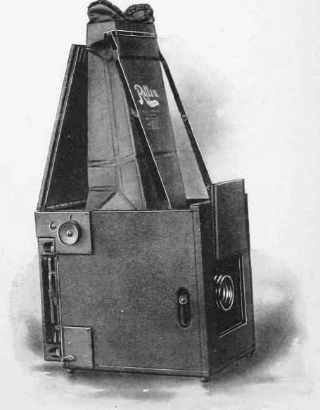 Illustration No. 44 Reflex Camera