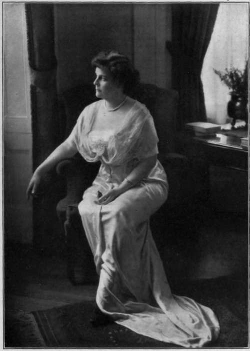 Home Portraiture StudioLightMagazine1915 32