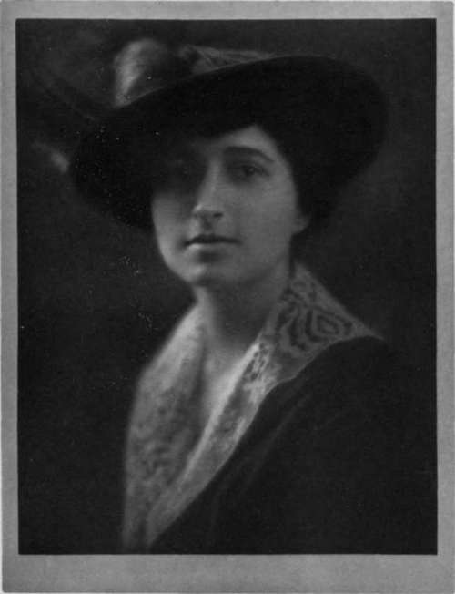 Using Picture Like Copy StudioLightMagazine1915 250