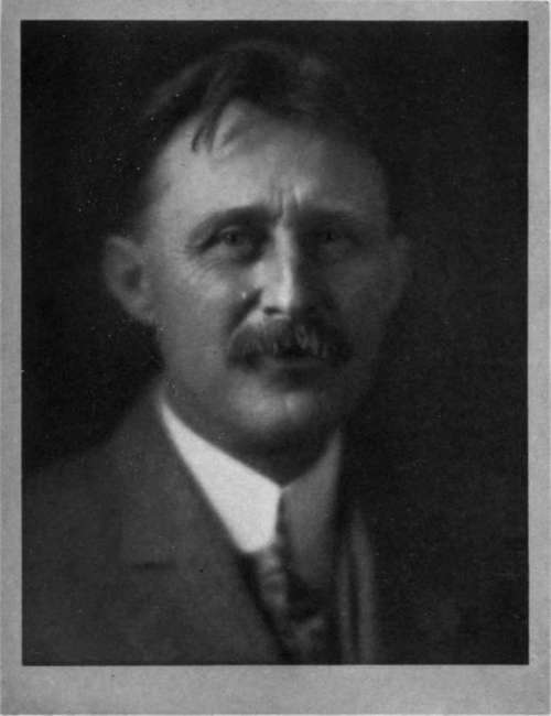 W A Taprell StudioLightMagazine1915 252