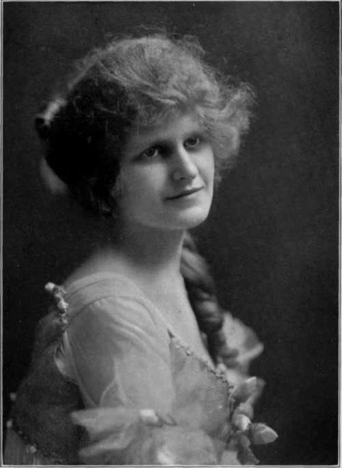 Tone Control StudioLightMagazine1916 41