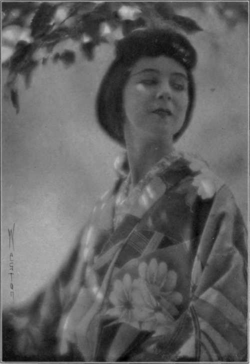 Why Wratten Safelights Are Safe StudioLightMagazine1916 148