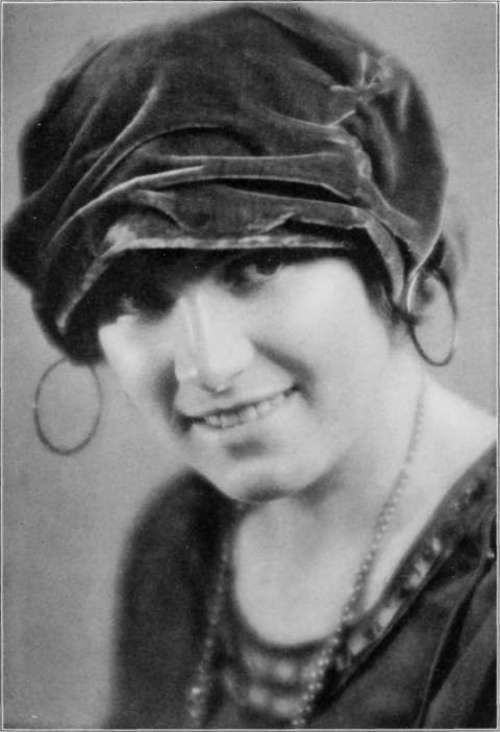 Oil Coloring And A Paper That Fits The Process StudioLightMagazine1923 7