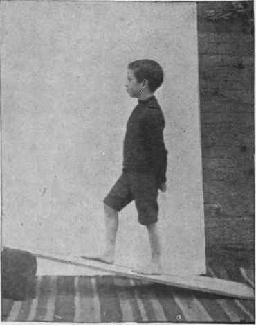 Barefoot exercises on an inclined plane to correct weak ankles