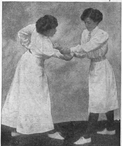 Fig. 4. The second movement, forcing the captured wrist over