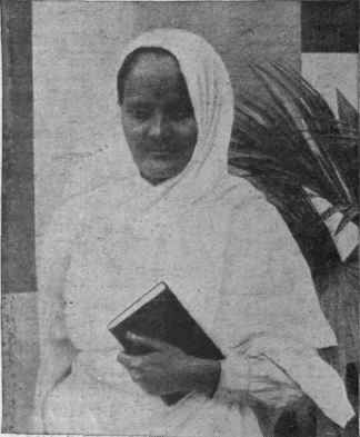 A native Bible women of Barrackpore