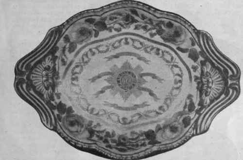 Fruit dish of Spode porcelain, painted in colours and decorated with gilding. In the middle of the dish is the badge of the 91st (Argyllshire) Regiment, surrounded by ribbons bearing the names of battles