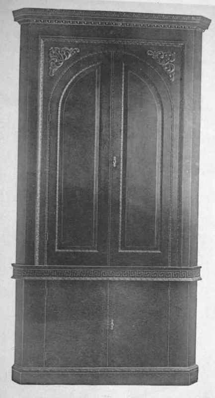 Corner Cupboard, Mahogany, Pre Chippendale Early 18th Century