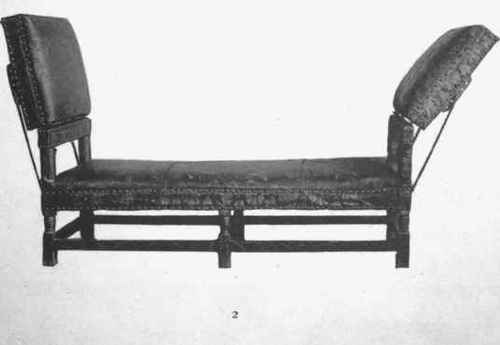 I   Couch, Oak 1660 Circa 2   Settee, ,, „ 11
