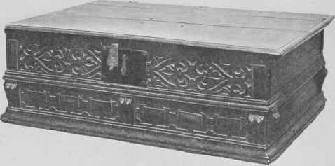 Oak Lace Or Ruffle Box.