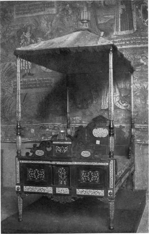 Bedstead, dated 1530, owned by the Princess Palatine Susanna Munich Museum