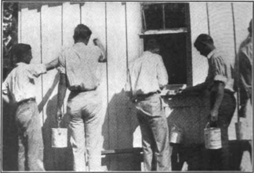 Students Of The Buckeye High School In Louisiana Repaired And Painted Their Farm Shop Buildings