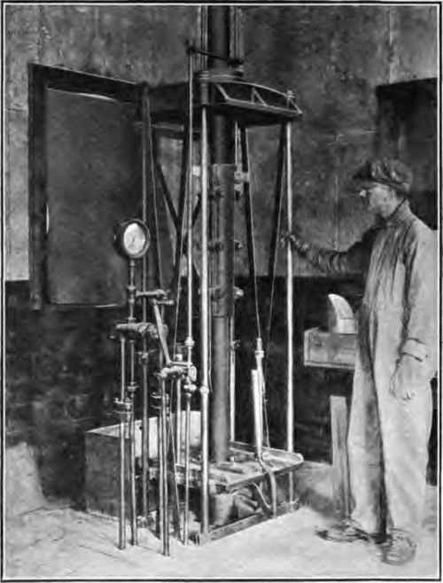 Hydraulic press; removing jacket.