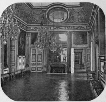 Hall. Of The Bull's Eye, Versailles.